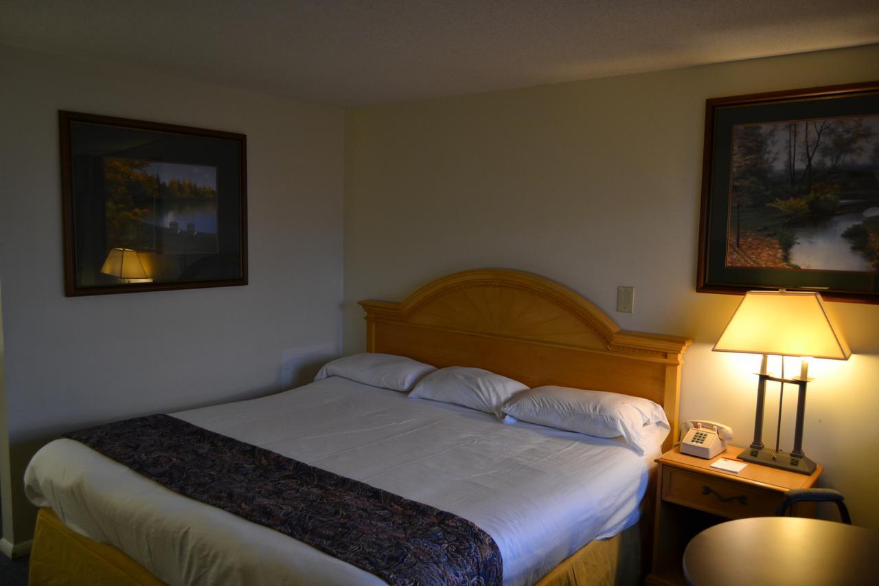 The Ship Motel Alexandria Bay Extérieur photo