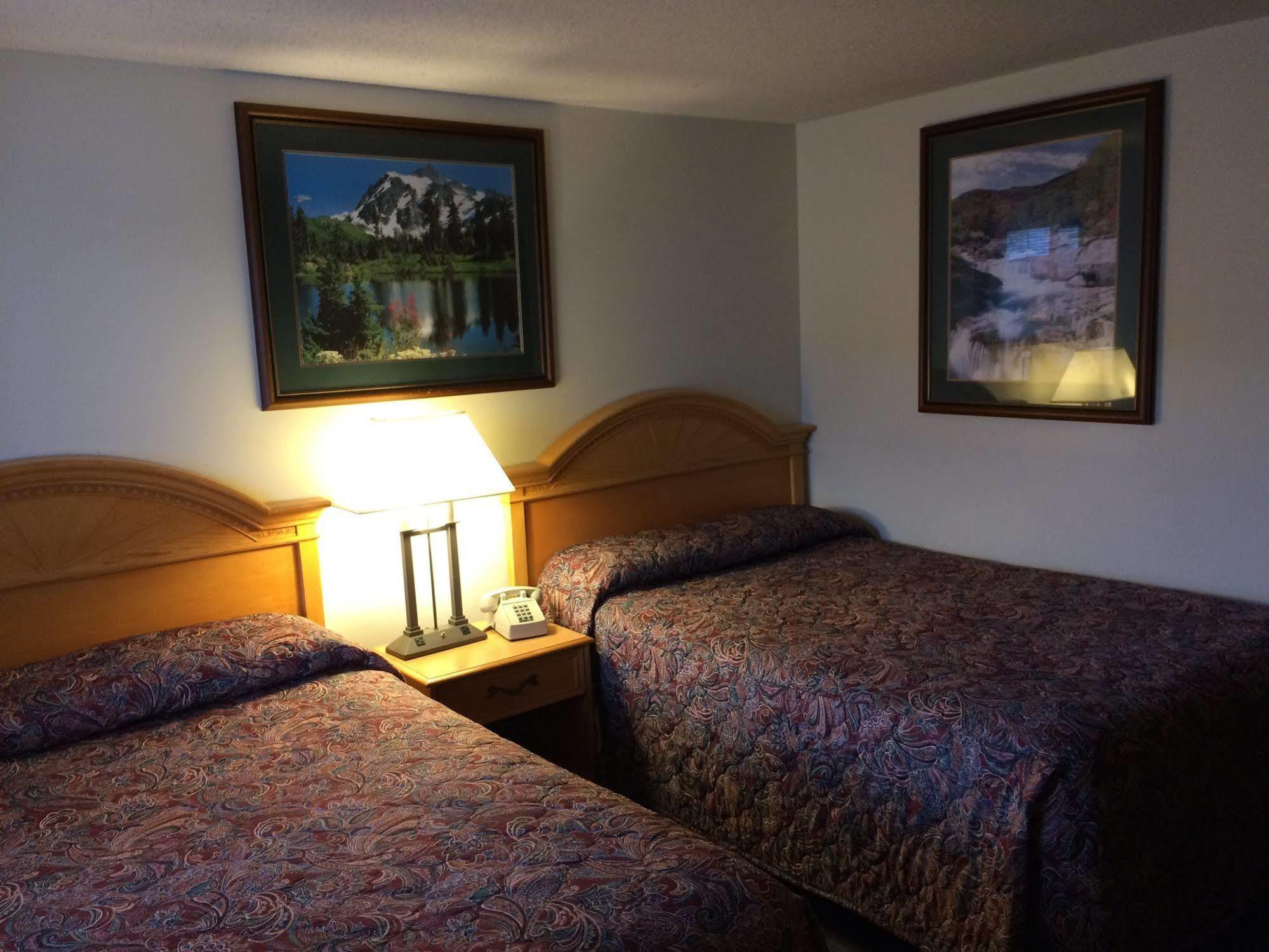 The Ship Motel Alexandria Bay Extérieur photo