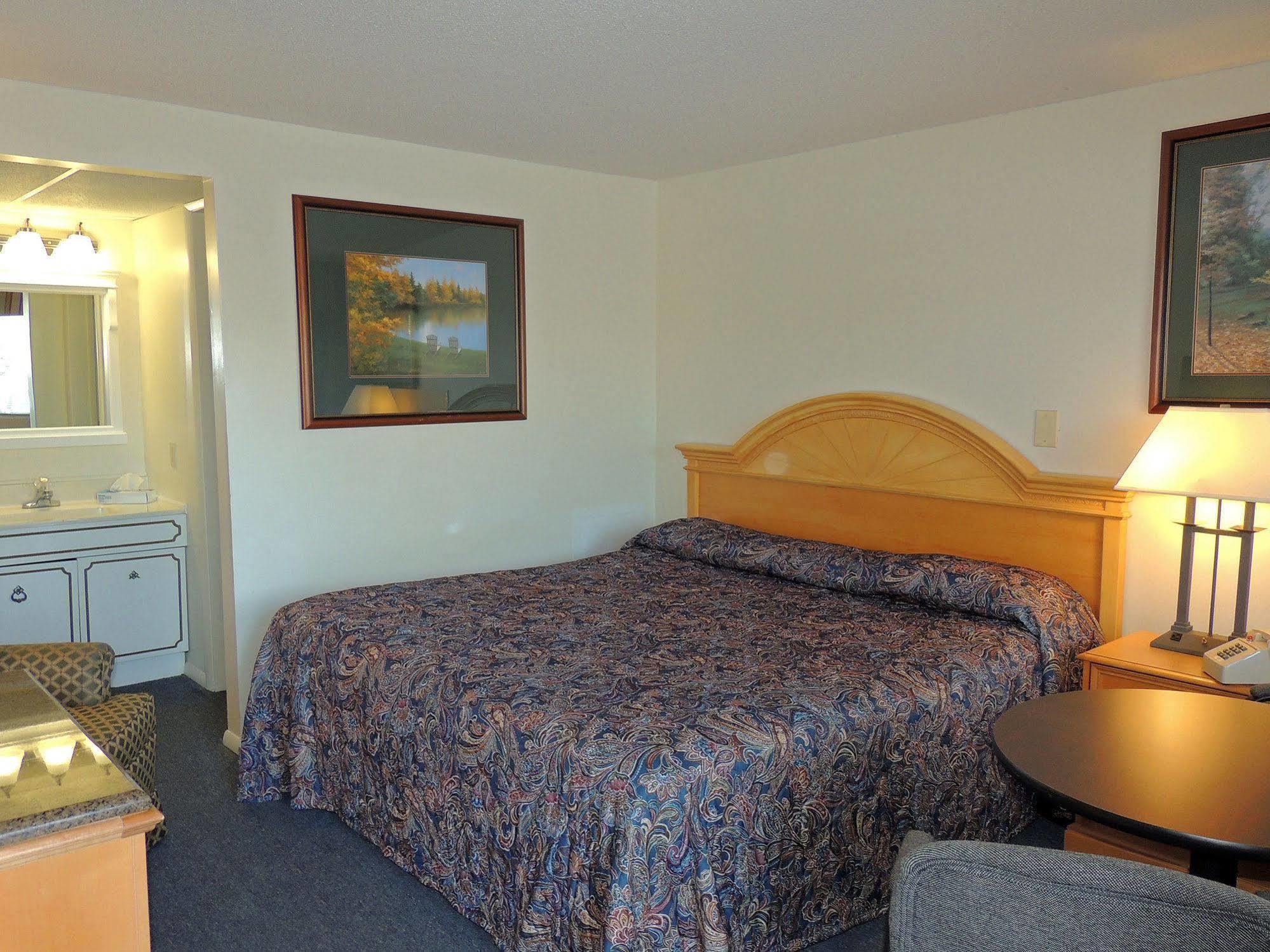 The Ship Motel Alexandria Bay Extérieur photo